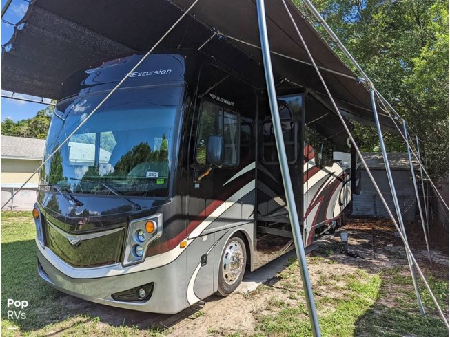 2016 Fleetwood Excursion 35B - Used Diesel Pusher For Sale by Pop RVs in Sarasota, Florida