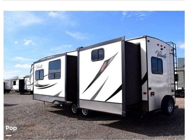 2018 CrossRoads Volante 310BH - Used Fifth Wheel For Sale by Pop RVs in Hernando, Mississippi