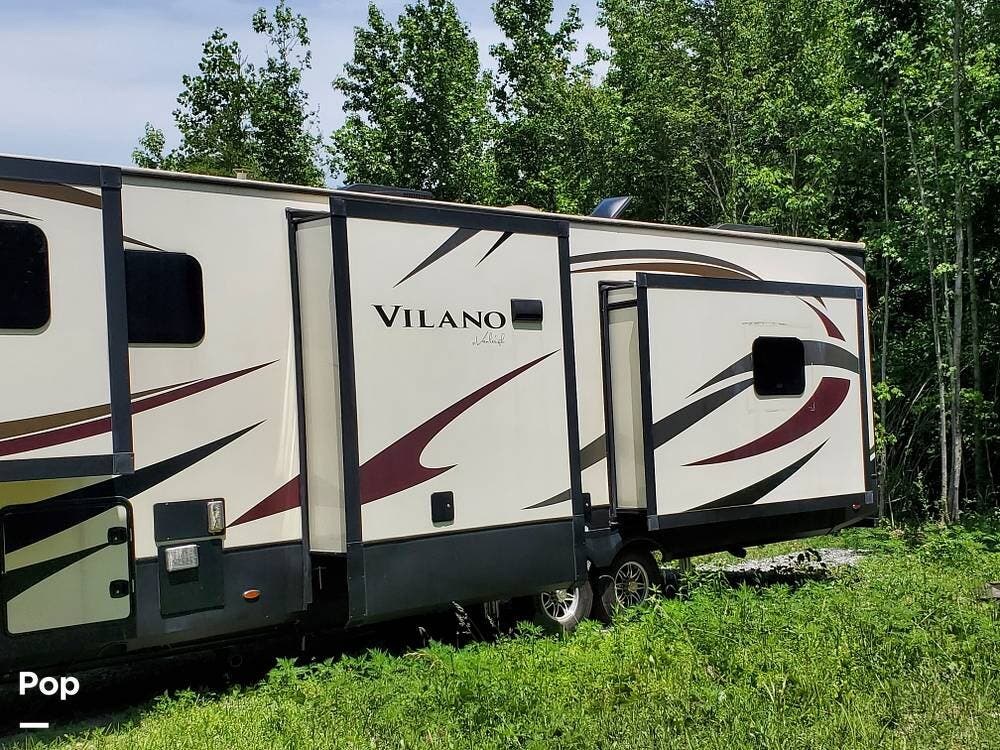 2017 Vilano 375FL by Vanleigh from Pop RVs in Spring City, Tennessee