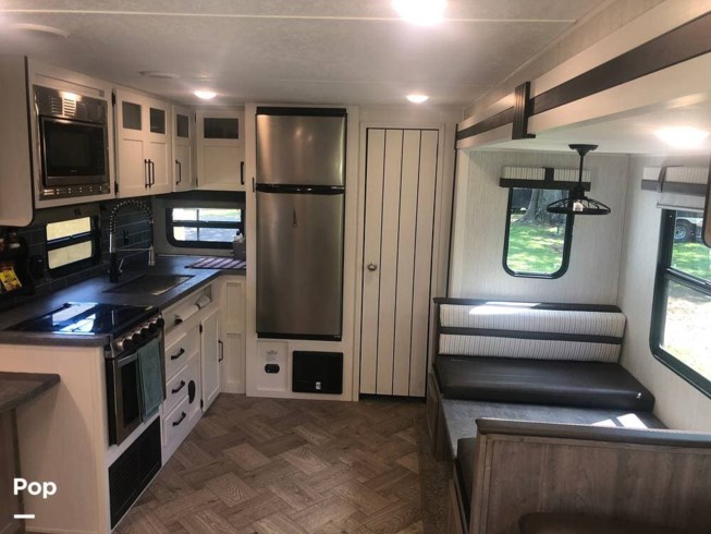 2021 Palomino Puma 30RKQS - Used Travel Trailer For Sale by Pop RVs in Wetumpka, Alabama
