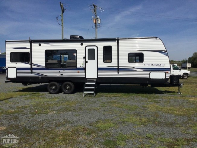 2022 Keystone Springdale 293RK - Used Travel Trailer For Sale by Pop RVs in Fredericksburg, Virginia features Slideout, Air Conditioning, Awning, Leveling Jacks