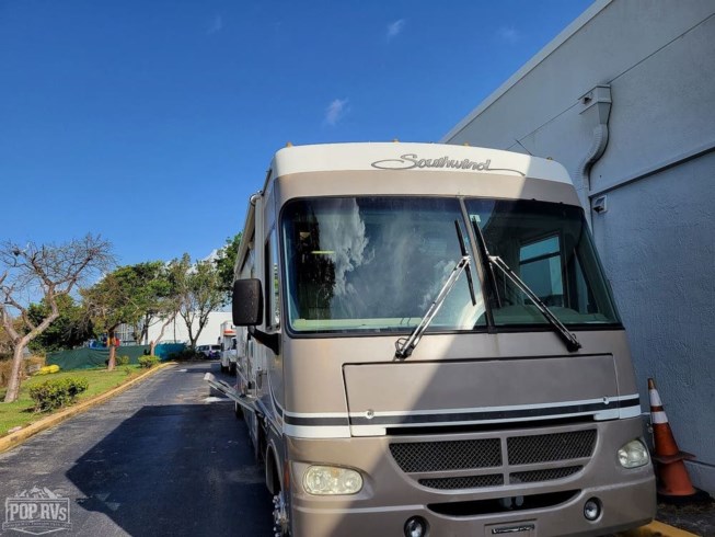 2004 Southwind 32VS by Fleetwood from Pop RVs in Sarasota, Florida