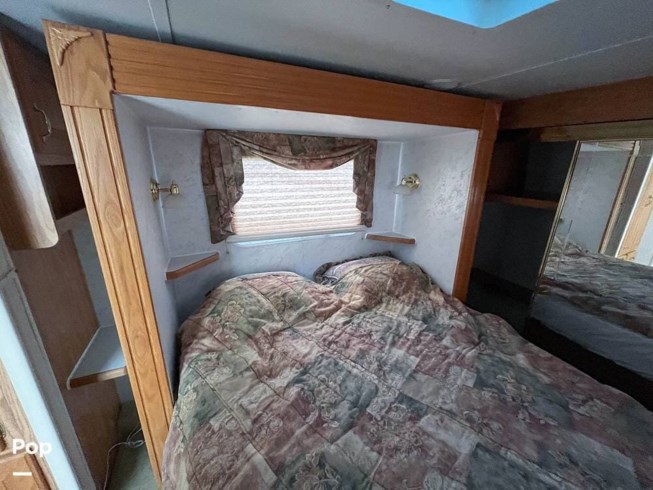 2003 Cedar Creek M-36 RLTS by Forest River from Pop RVs in Alsip, Illinois