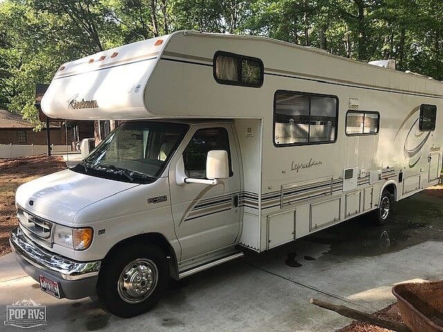 1999 Coachmen Leprechaun 305MB - Used Class C For Sale by Pop RVs in Alpharetta, Georgia features Air Conditioning, Awning, Generator