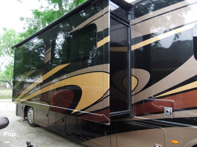 2018 Thor Motor Coach Palazzo 36.3 - Used Diesel Pusher For Sale by Pop RVs in Castroville, Texas