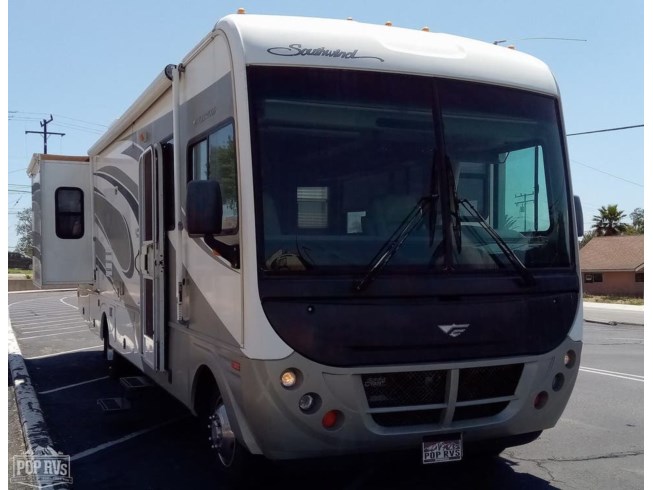 2005 Fleetwood Southwind 32VS - Used Class A For Sale by Pop RVs in Sarasota, Florida