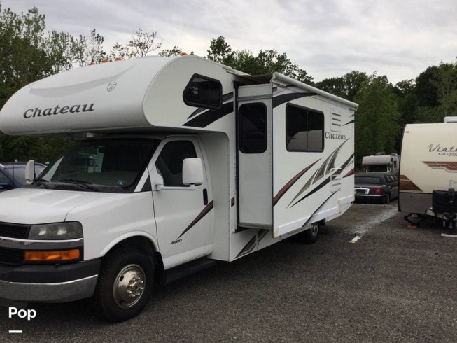 2012 Thor Motor Coach Chateau 25C - Used Class C For Sale by Pop RVs in Lorton, Virginia