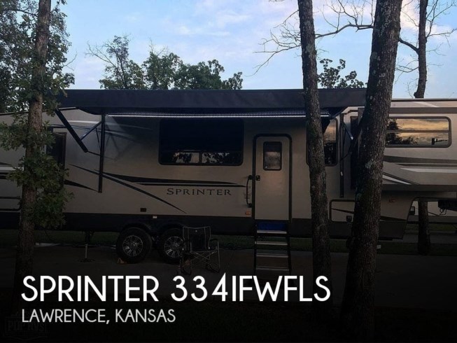 Used 2019 Keystone Sprinter 334IFWFLS available in Lawrence, Kansas