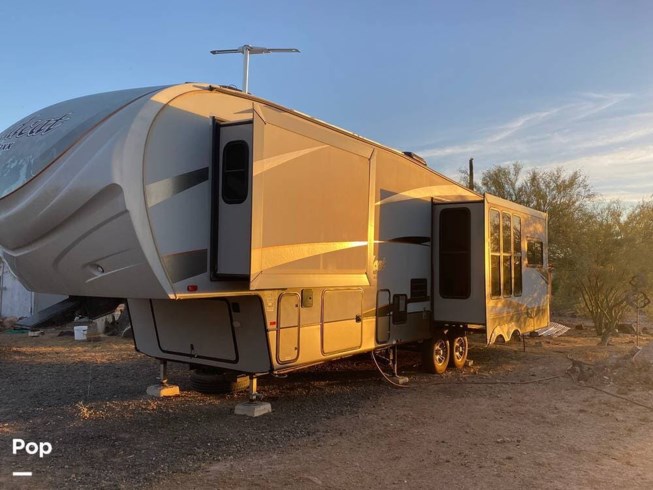 2017 Forest River Wildcat F317RL - Used Fifth Wheel For Sale by Pop RVs in New River, Arizona