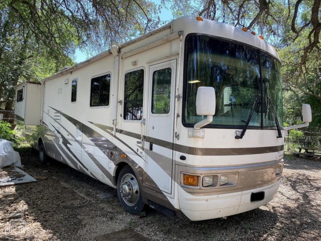 2001 National RV Tradewinds 7390 LTC - Used Diesel Pusher For Sale by Pop RVs in Sarasota, Florida