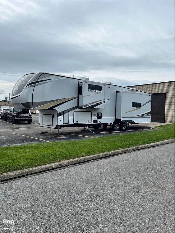 2021 Paradigm 370FB by Alliance RV from Pop RVs in Eastlake, Ohio