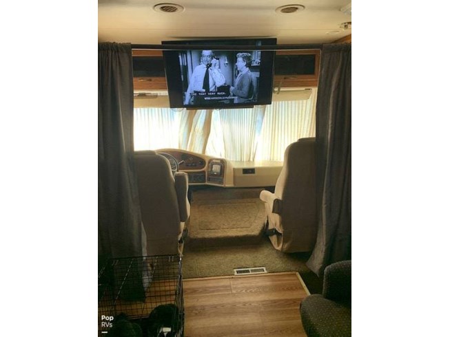 2006 Challenger 348 by Damon from Pop RVs in Sarasota, Florida
