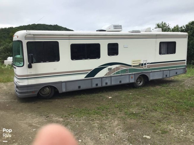 1998 Flair 31S by Fleetwood from Pop RVs in Sarasota, Florida