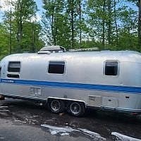 1988 Excella 25 Side Bath by Airstream from Pop RVs in Sarasota, Florida