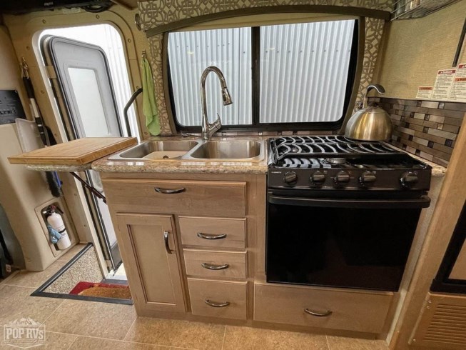 2018 Chateau 24HL by Thor Motor Coach from Pop RVs in Anchorage, Alaska