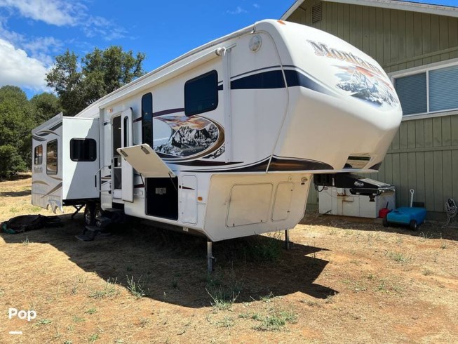 2012 Keystone Montana 3625RE - Used Fifth Wheel For Sale by Pop RVs in Grass Valley, California