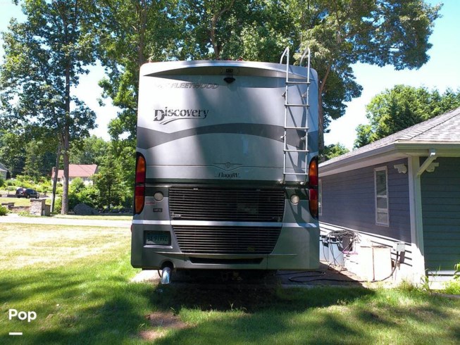 2005 Fleetwood Discovery 39C - Used Diesel Pusher For Sale by Pop RVs in Branford, Connecticut