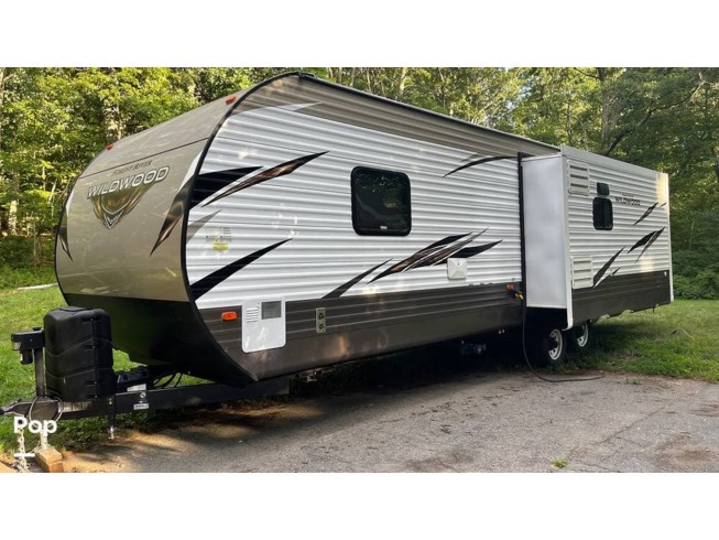 2018 Forest River Wildwood 27REI - Used Travel Trailer For Sale by Pop RVs in North Attleboro, Massachusetts