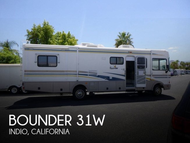 Used 2002 Fleetwood Bounder 31W available in Indio, California