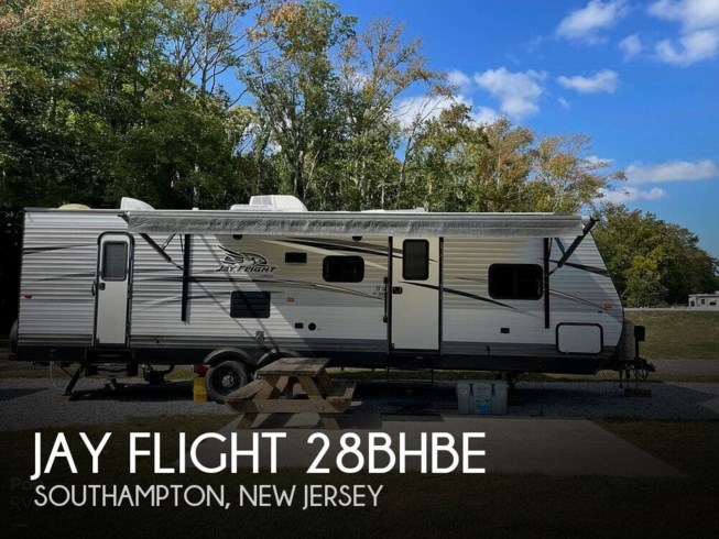 Used 2016 Jayco Jay Flight 28BHBE available in Southampton, New Jersey