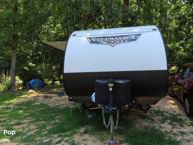 2020 Forest River Wildwood 24RLXL X-Lite - Used Travel Trailer For Sale by Pop RVs in Lebanon, Tennessee