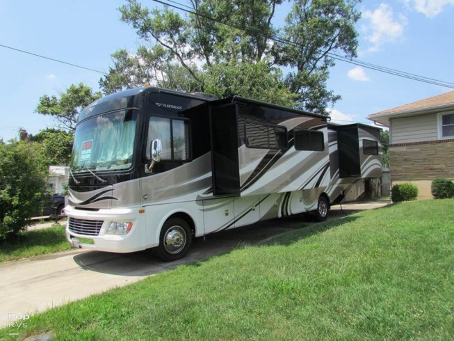 2015 Fleetwood Bounder Classic 34B - Used Class A For Sale by Pop RVs in Sarasota, Florida