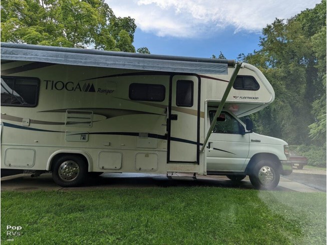 2009 Fleetwood Tioga Ranger 25G - Used Class C For Sale by Pop RVs in Sarasota, Florida