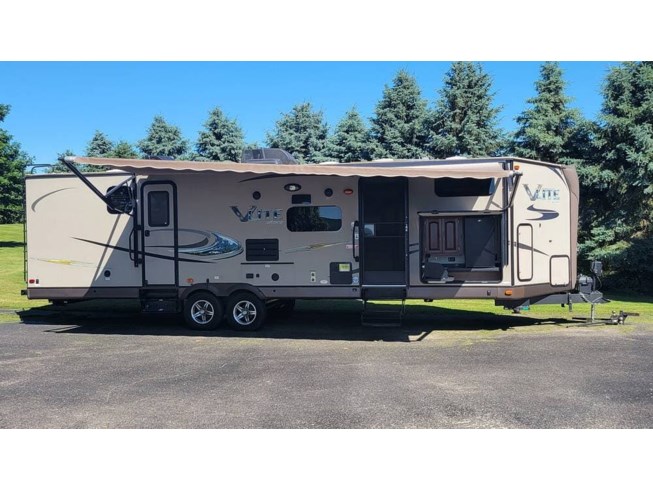 2015 Flagstaff 30WTBSK by Forest River from Pop RVs in Baraboo, Wisconsin