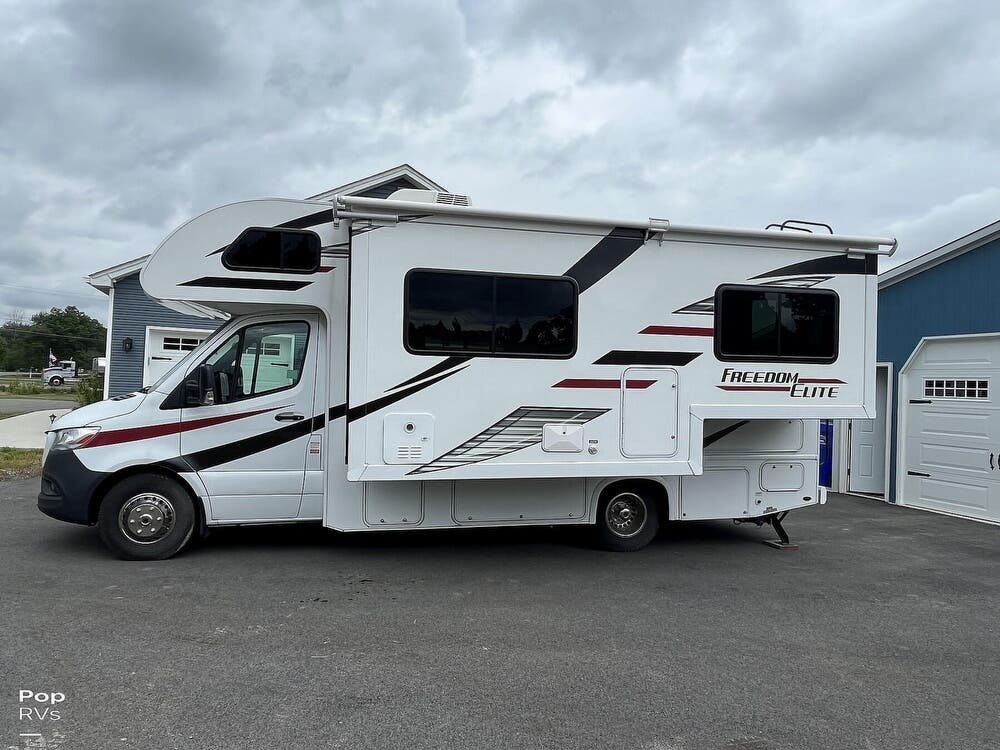 2020 Thor Motor Coach Freedom Elite 24FE RV for Sale in North Tonawanda