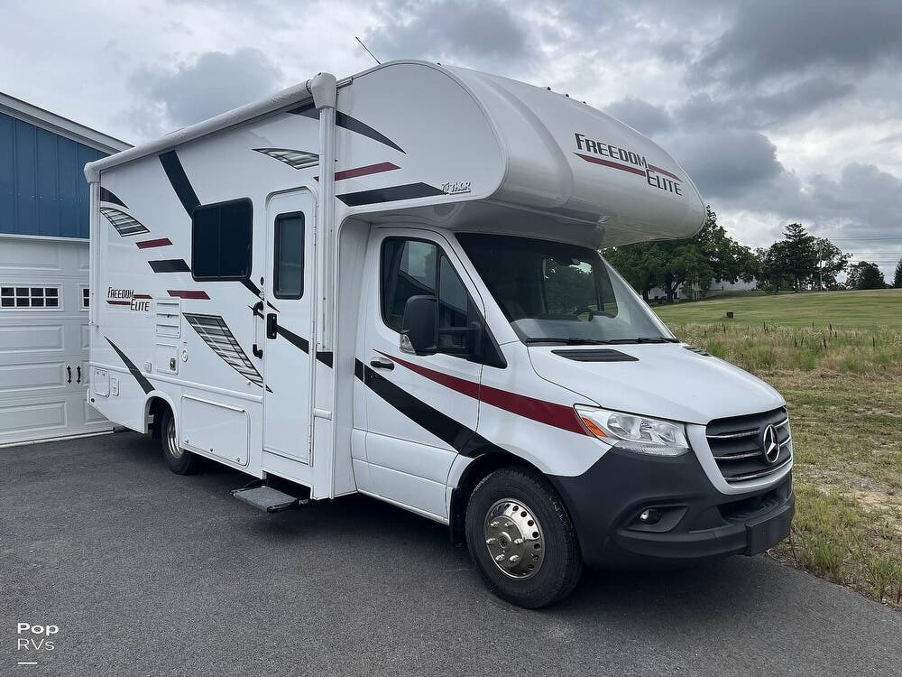 2020 Thor Motor Coach Freedom Elite 24FE RV for Sale in North Tonawanda