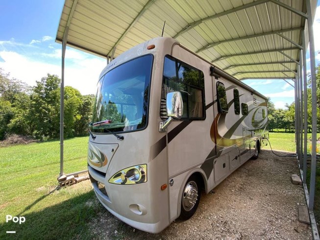 2014 Thor Motor Coach Hurricane 32N - Used Class A For Sale by Pop RVs in Savannah, Tennessee