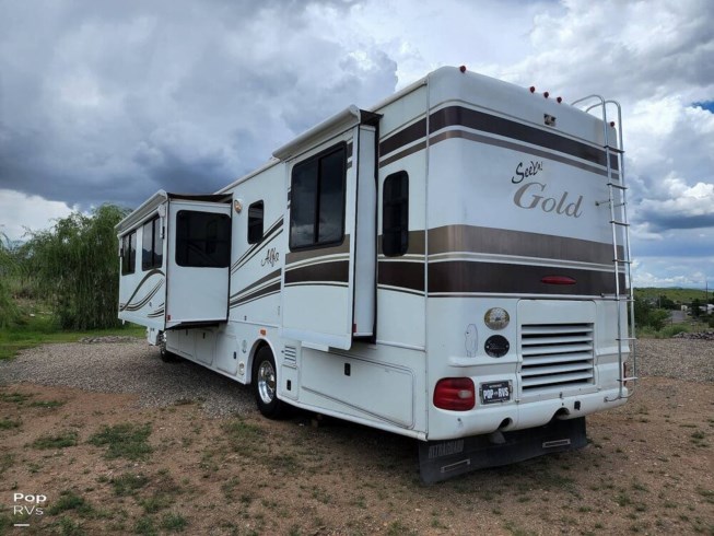 2006 Alfa See Ya Gold 40FD - Used Diesel Pusher For Sale by Pop RVs in Sarasota, Florida