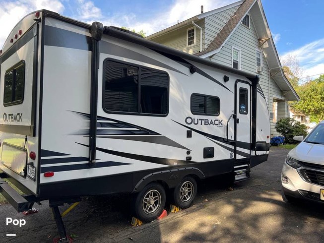 2020 Keystone Outback 210-URS - Used Travel Trailer For Sale by Pop RVs in Little Falls, New Jersey