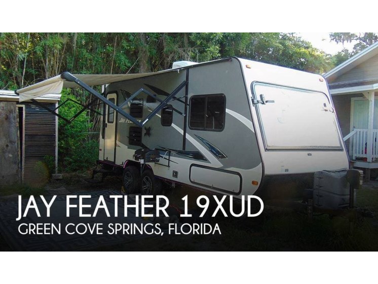 Used 2016 Jayco Jay Feather 19XUD available in Green Cove Springs, Florida