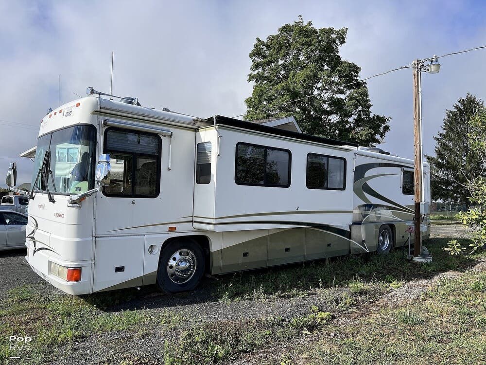 2001 Foretravel U320 RV for Sale in Milan, PA 18831 303431 RVUSA