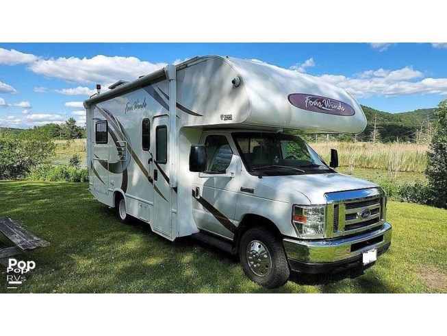 2019 Four Winds 22E by Thor Motor Coach from Pop RVs in Great Barrington, Massachusetts