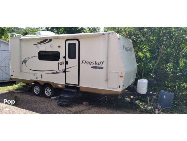 2012 Forest River Flagstaff 23FBS - Used Travel Trailer For Sale by Pop RVs in Nashville, Tennessee
