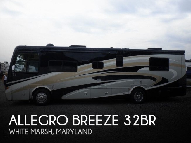 Used 2014 Tiffin Allegro Breeze 32BR available in Sarasota, Florida