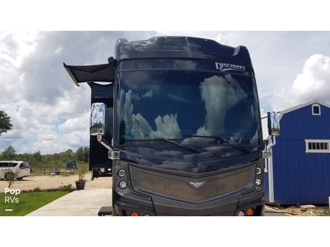 2019 Fleetwood Discovery LXE 40M - Used Diesel Pusher For Sale by Pop RVs in Sarasota, Florida