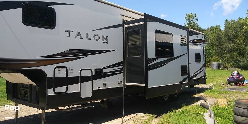 Used 2018 Jayco Talon 393T available in Flushing, Michigan