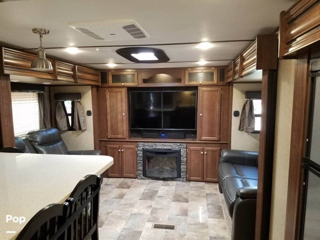 2017 Sprinter Limited 332DEN by Keystone from Pop RVs in Albany, Oregon