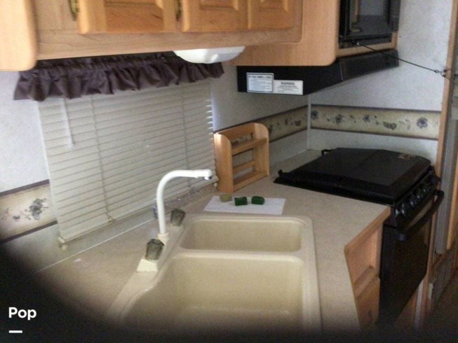 2003 Challenger 329 by Damon from Pop RVs in Sarasota, Florida