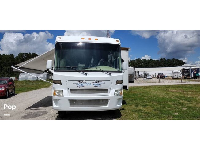 2007 Thor Motor Coach Outlaw 3611 - Used Toy Hauler For Sale by Pop RVs in Castle Hayne, North Carolina