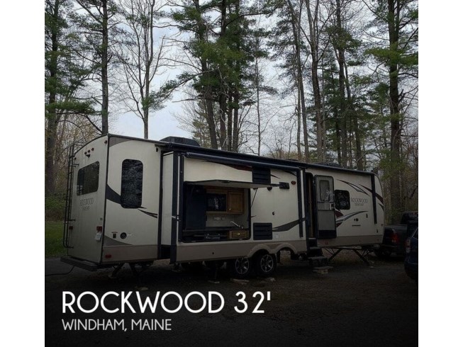 Used 2017 Forest River Rockwood Signature Ultralight 8328BS available in Windham, Maine