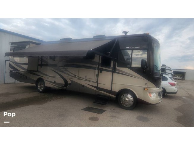 2014 Bounder 35K by Fleetwood from Pop RVs in Granbury, Texas