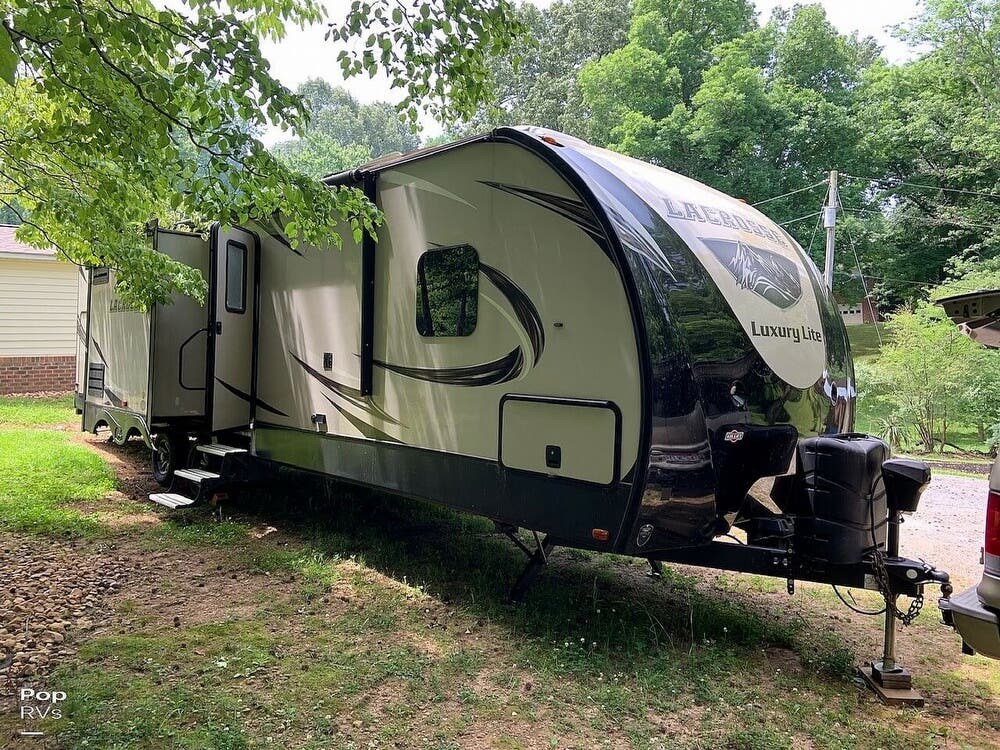 2018 Forest River Lacrosse 329BHT RV for Sale in Florence, AL 35634