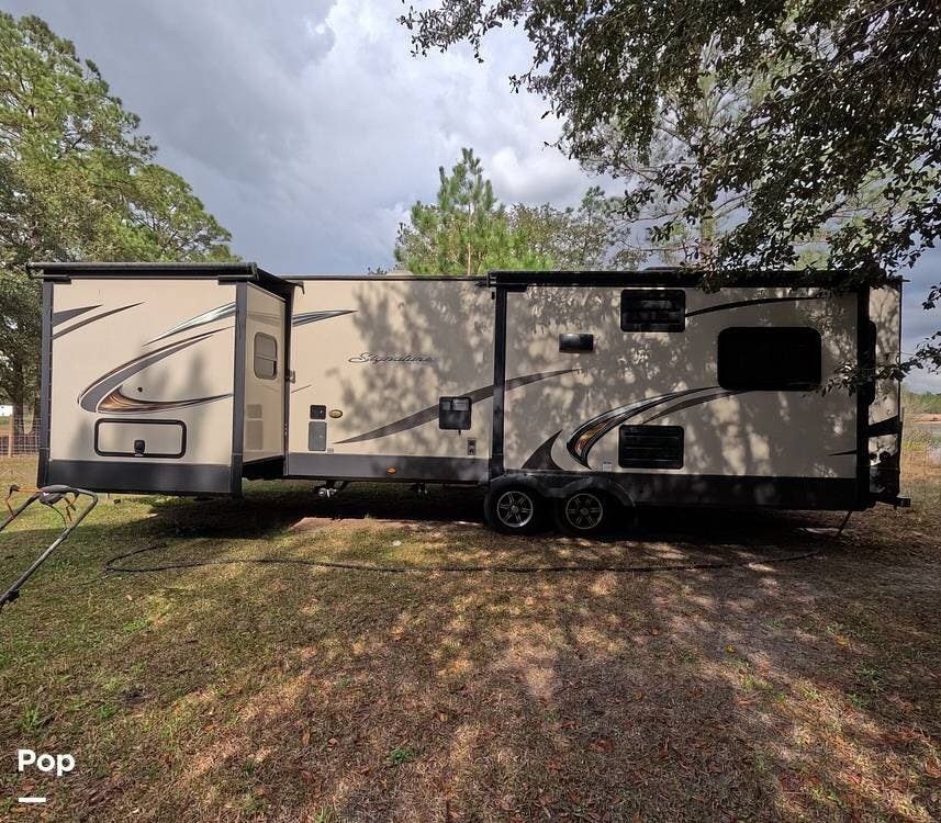 2019 Rockwood Signature 8329SS - Used Travel Trailer For Sale by Pop RVs in Lake Butler, Florida features Awning, Leveling Jacks, Air Conditioning, Slideout