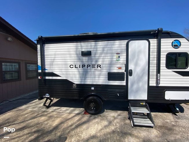 2021 Coachmen Clipper Cadet 17CBH - Used Travel Trailer For Sale by Pop RVs in Gonzales, Texas