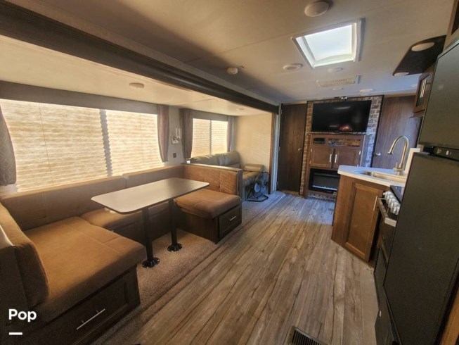 2019 Forest River Cherokee 304BH - Used Travel Trailer For Sale by Pop RVs in Salem, Illinois