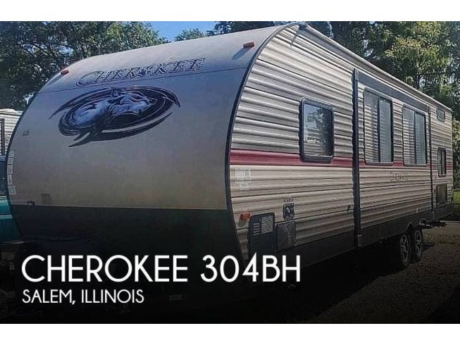 Used 2019 Forest River Cherokee 304BH available in Salem, Illinois